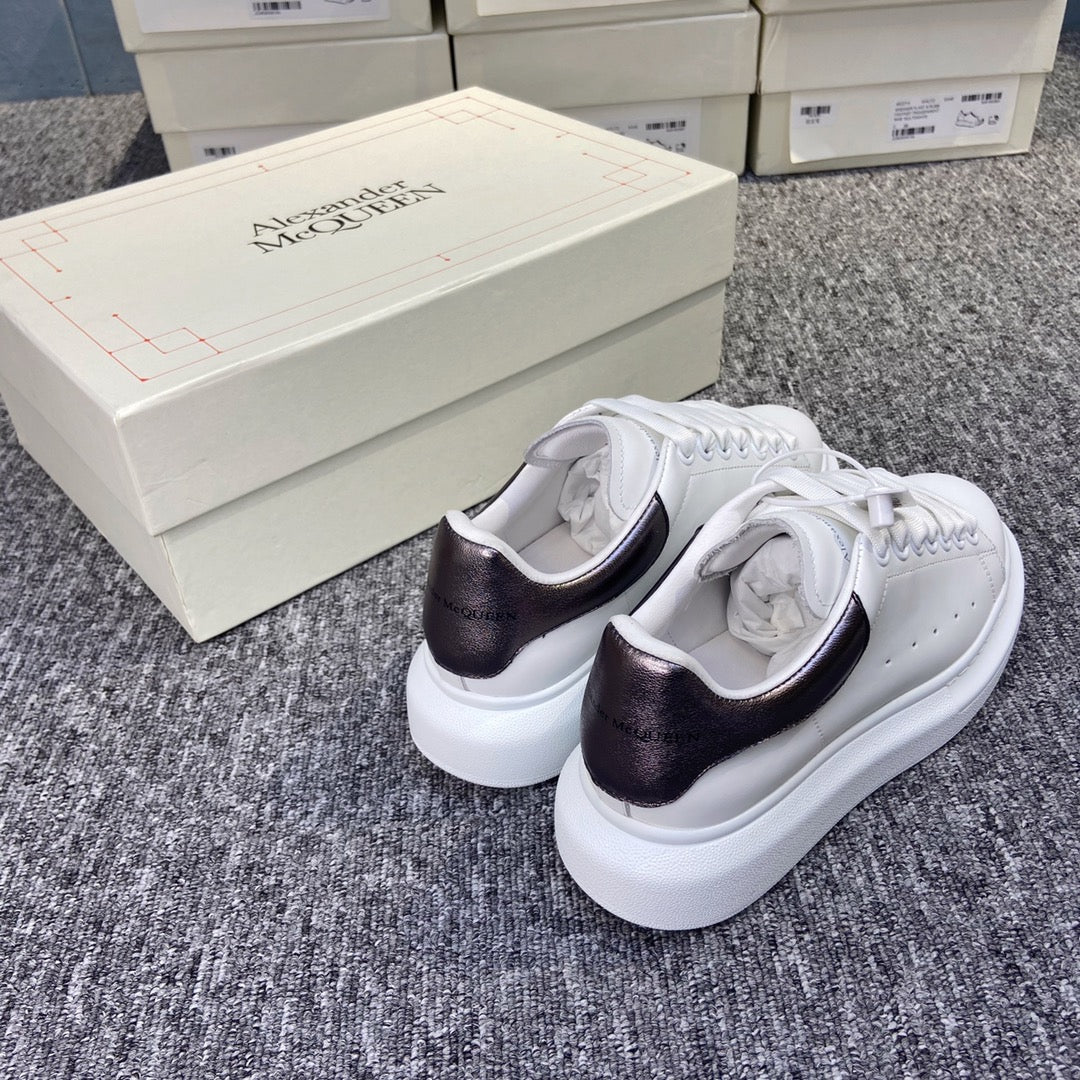 Alexander McQueen Sneaker