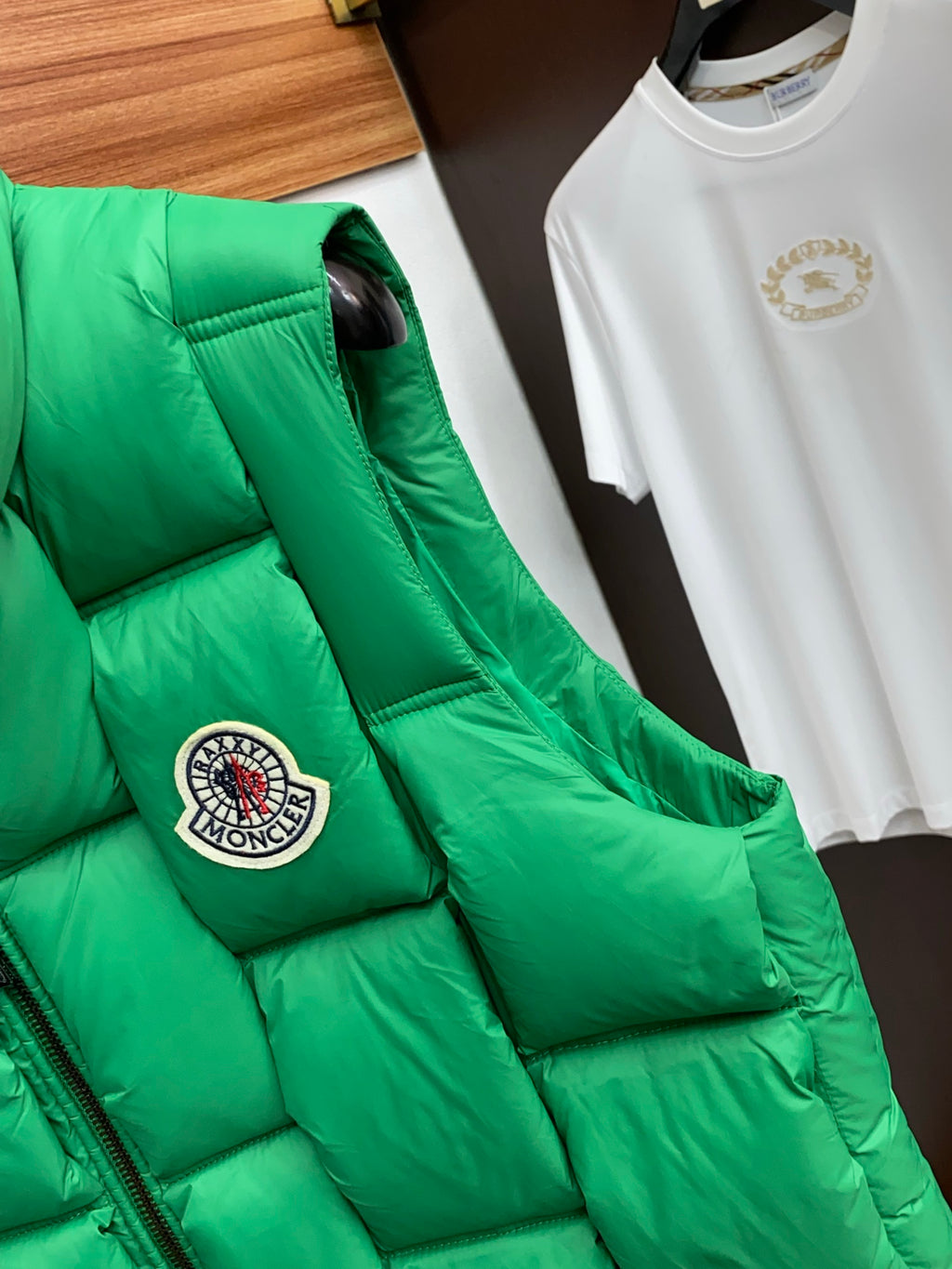 Moncler Yelek