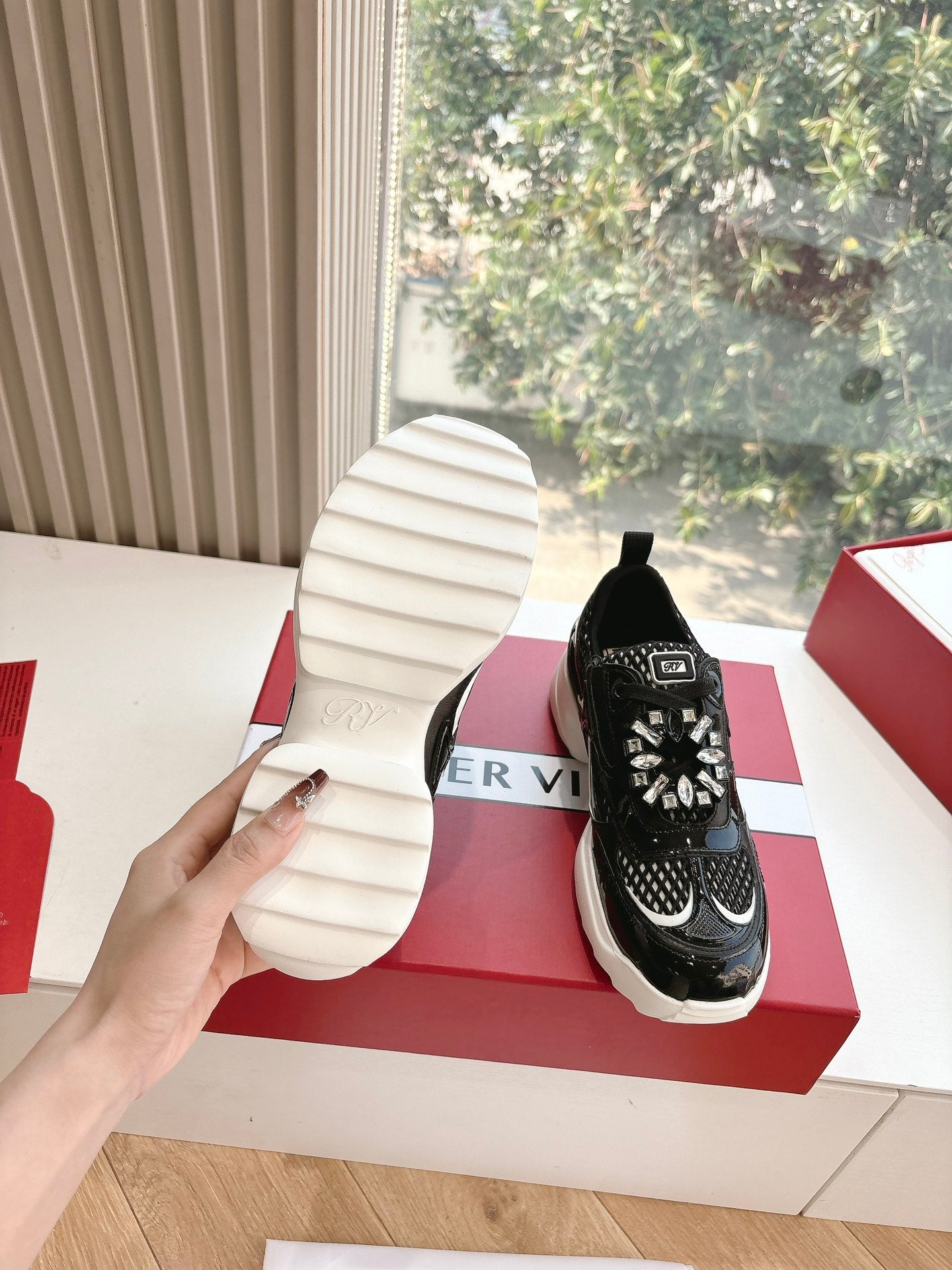 Roger Vivier Sneaker