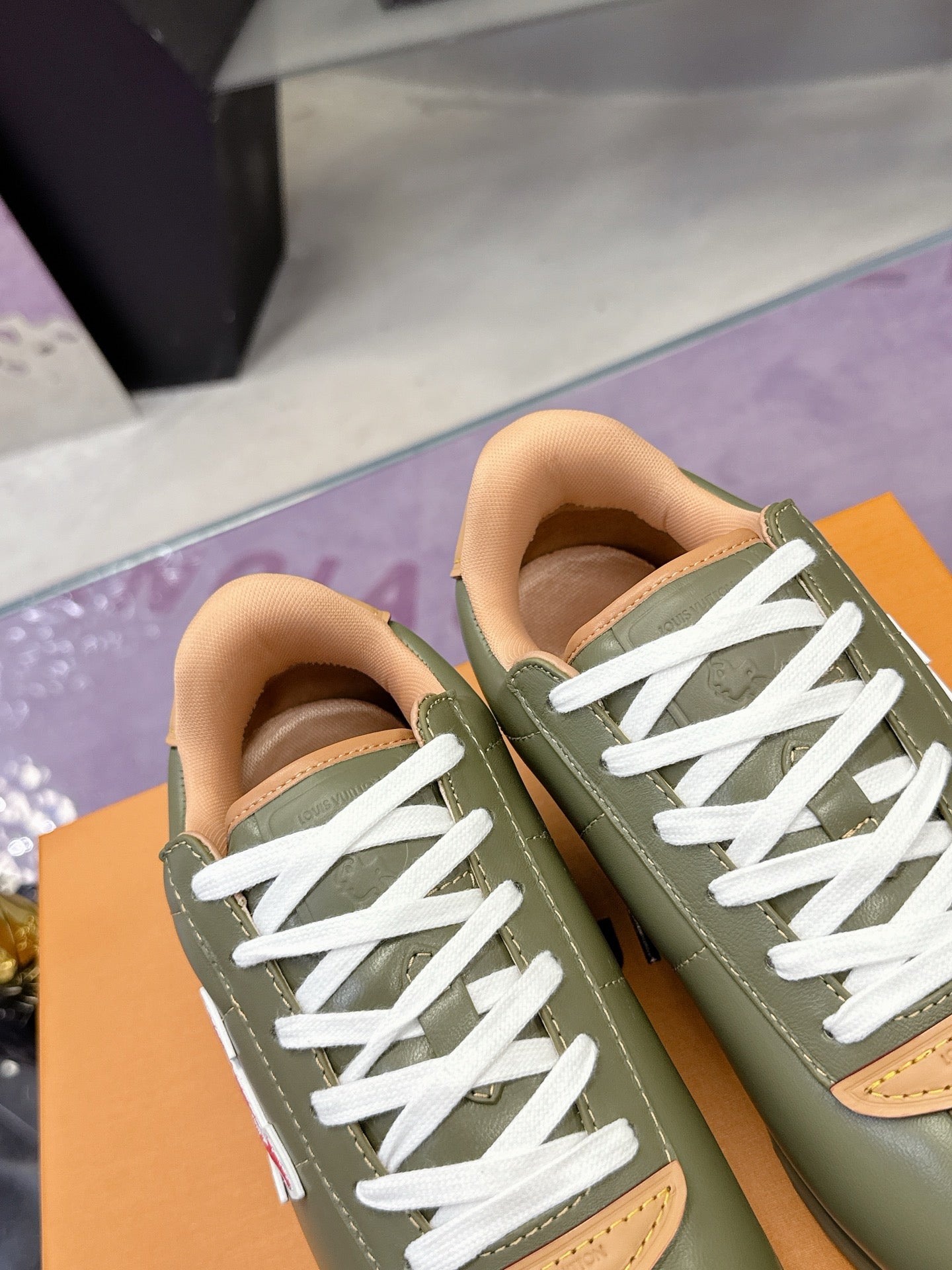 Louis Vuitton Sneaker