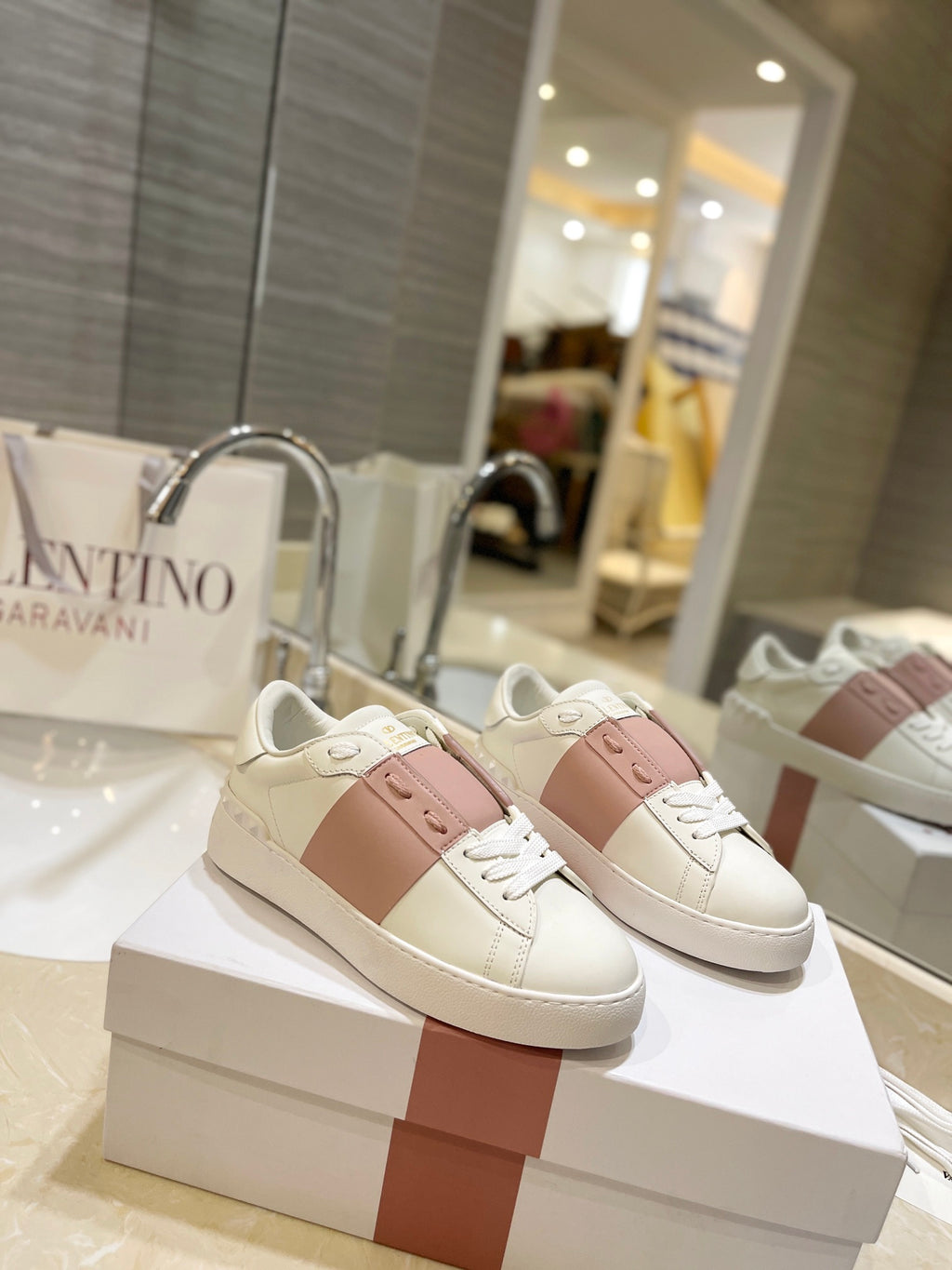 Valentino Sneaker