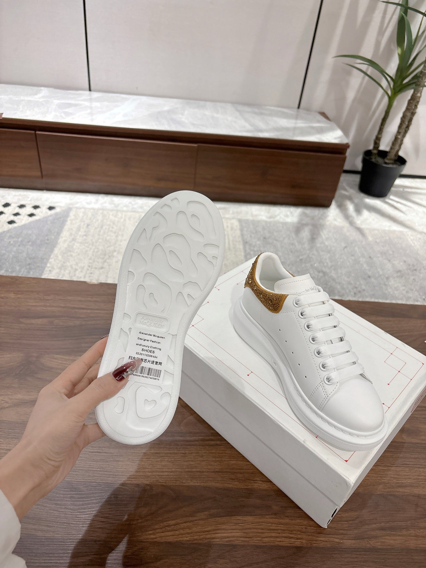 Alexander McQueen Sneaker