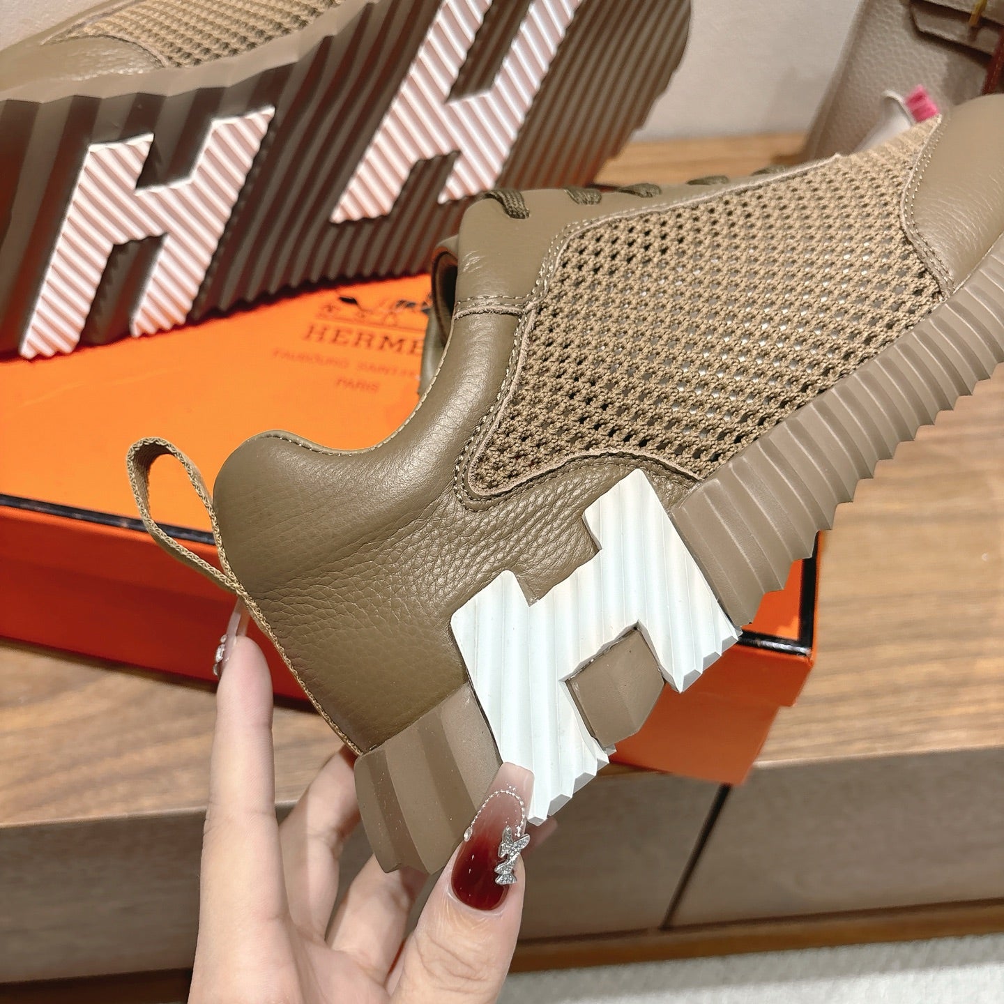 Hermes Sneaker