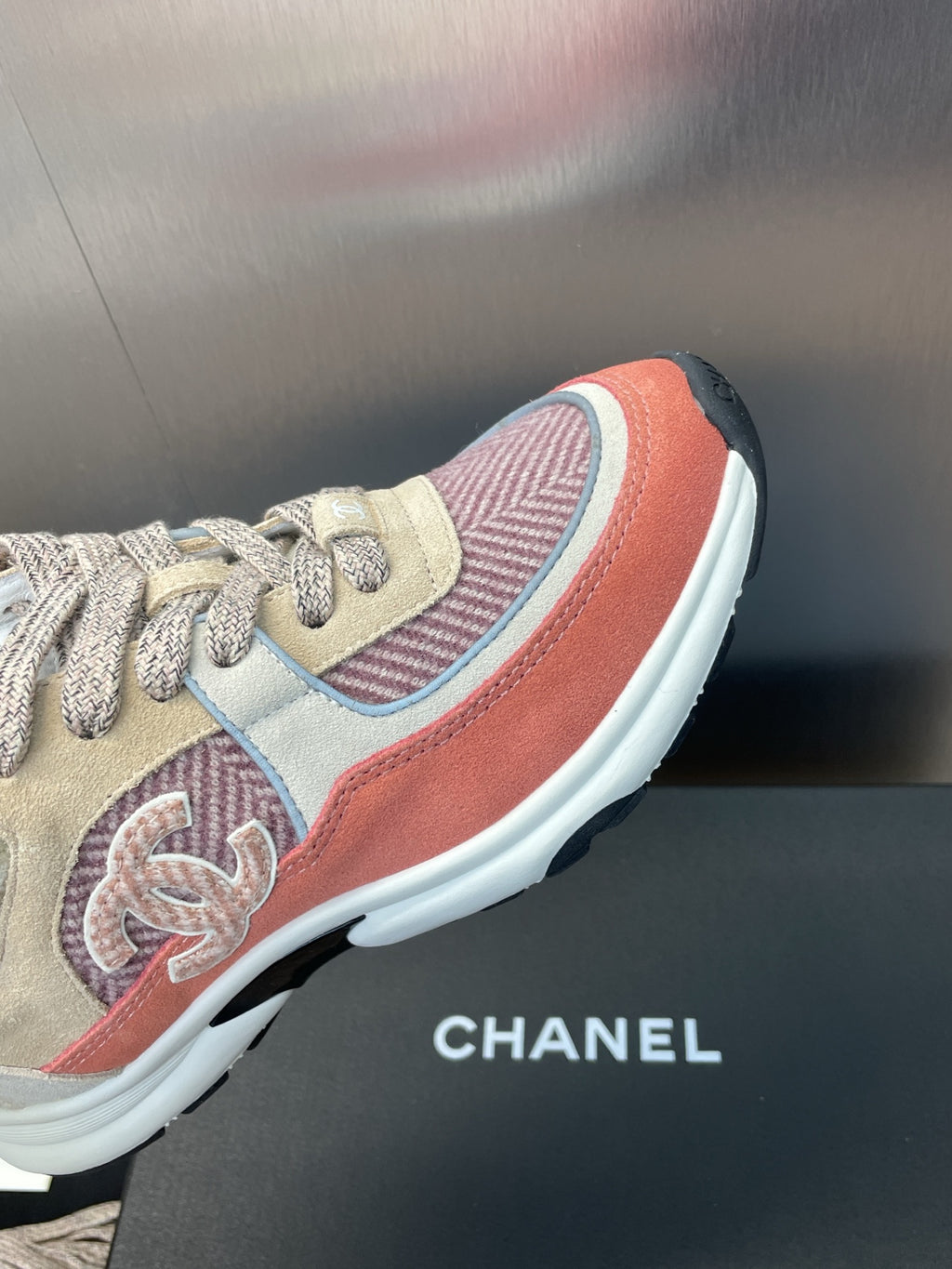 Chanel sneaker