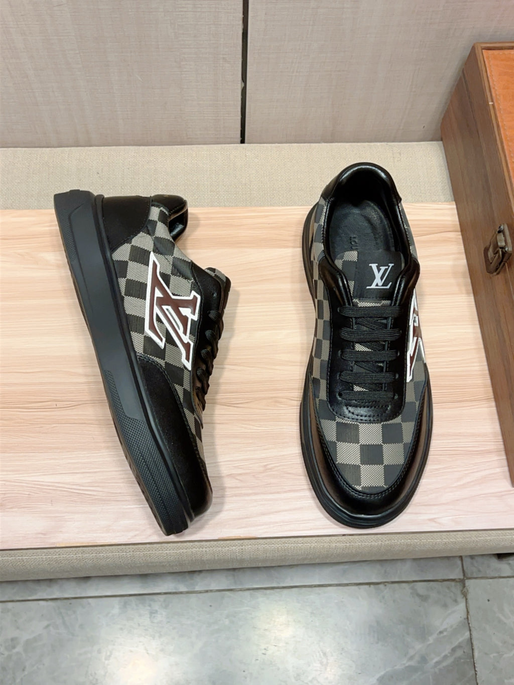 Louis Vuitton Sneaker