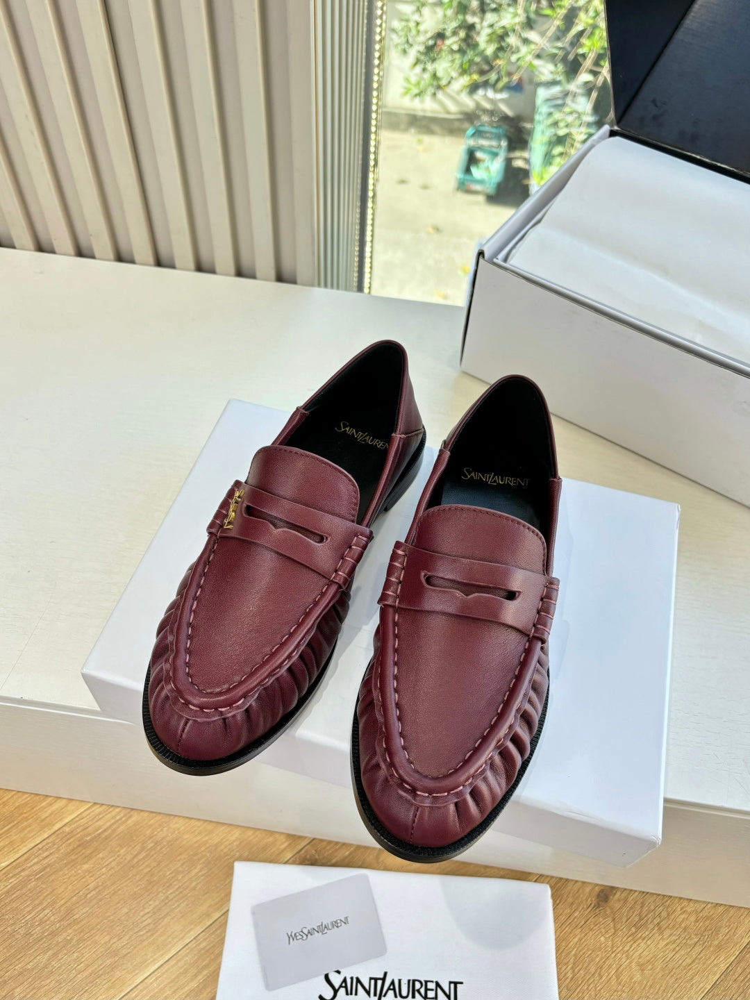 Saint Laurent Loafer