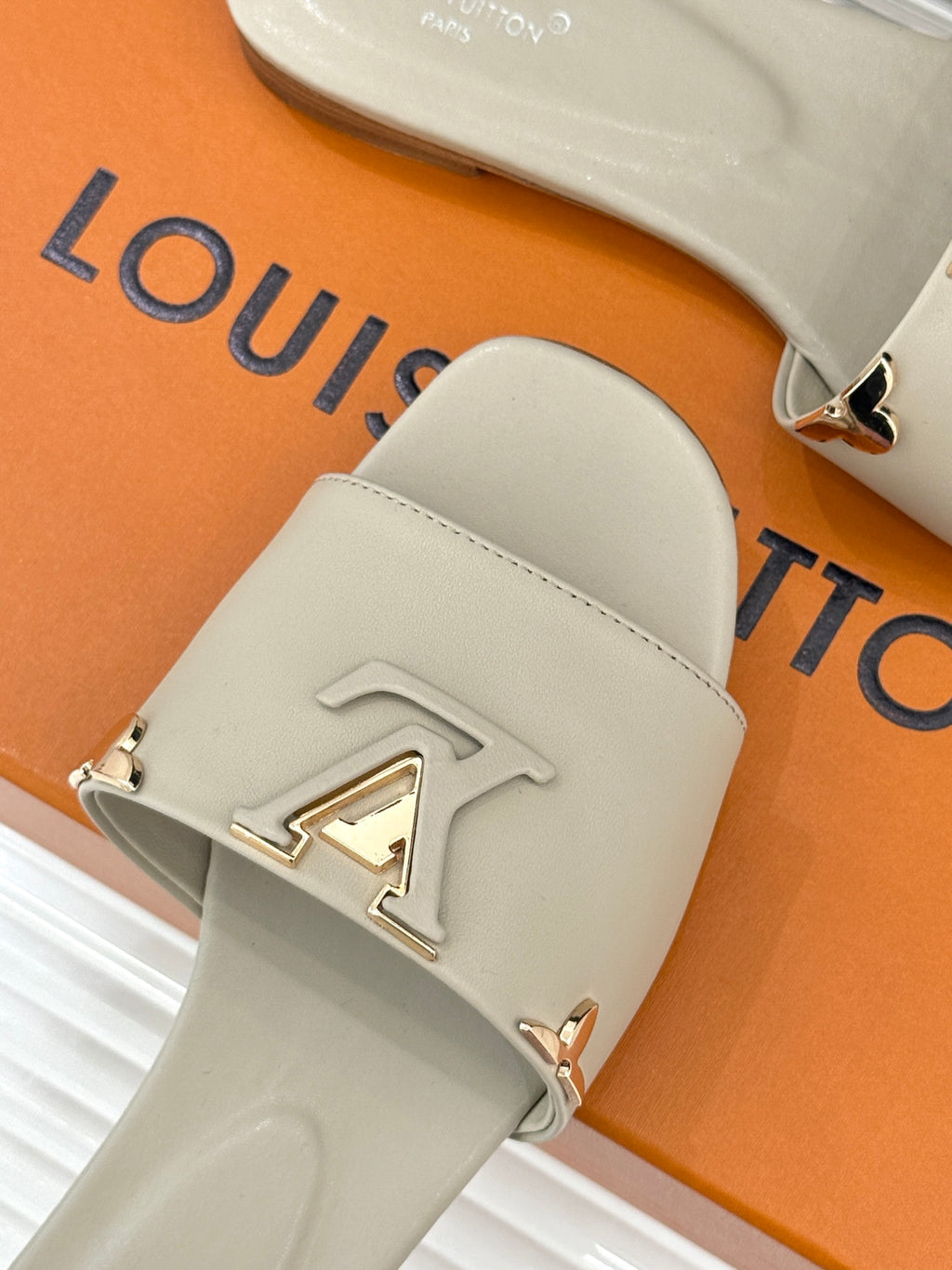 Louis Vuitton Slipper