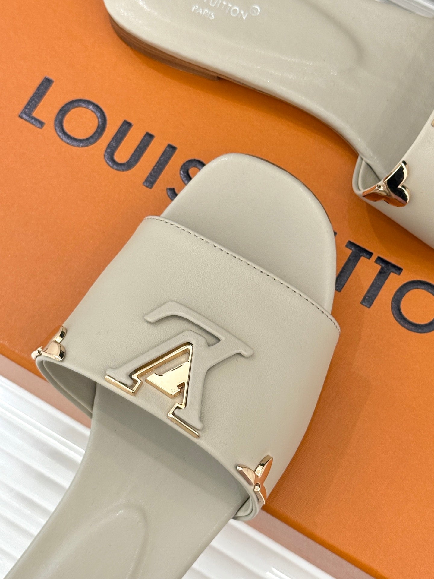 Louis Vuitton Slipper