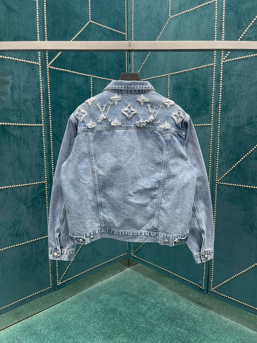 Louis Vuitton Kot Mont