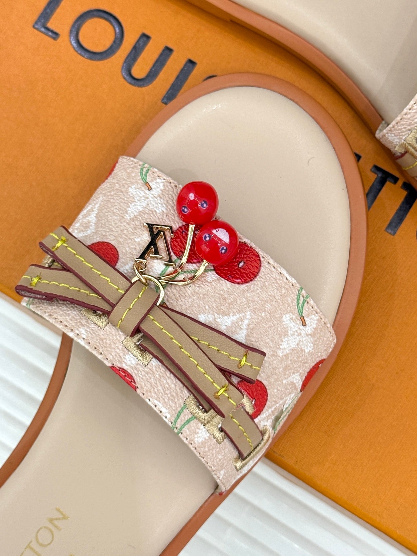 Louis Vuitton Terlik