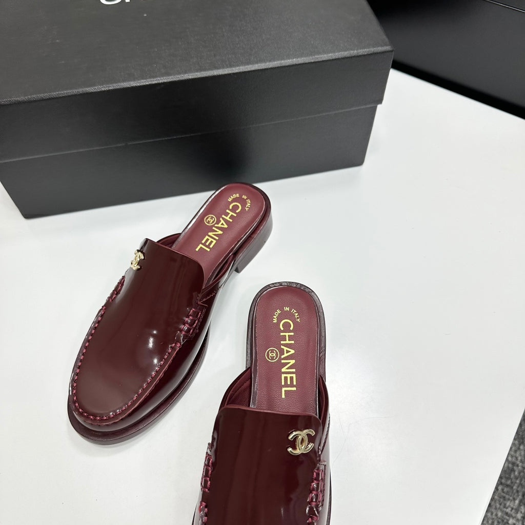 Chanel Slipper