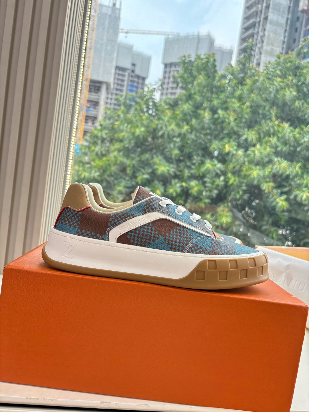 Louis Vuitton Sneaker