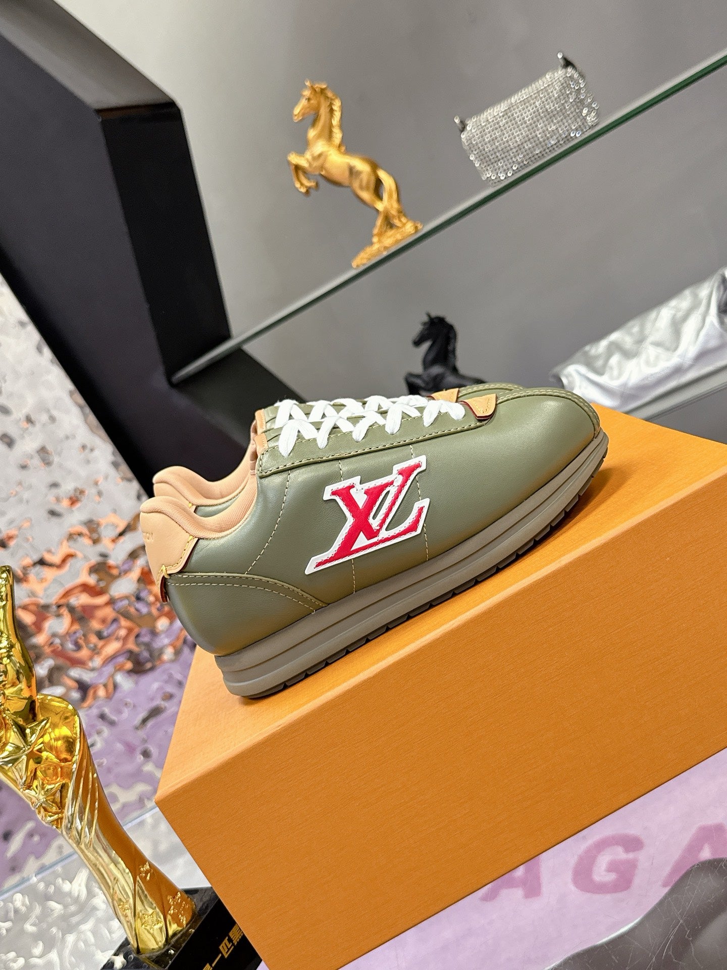 Louis Vuitton Sneaker