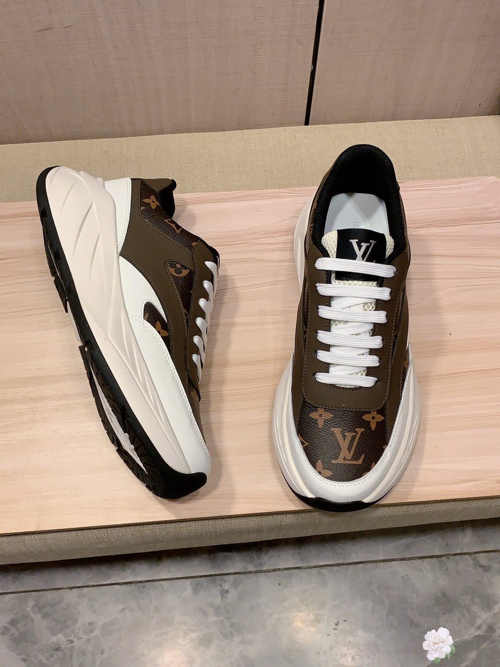 Louis Vuitton Sneaker