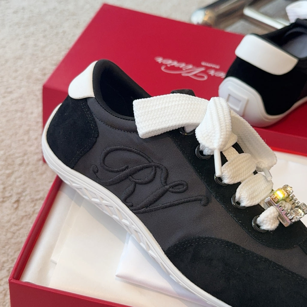 Roger Vivier Sneaker