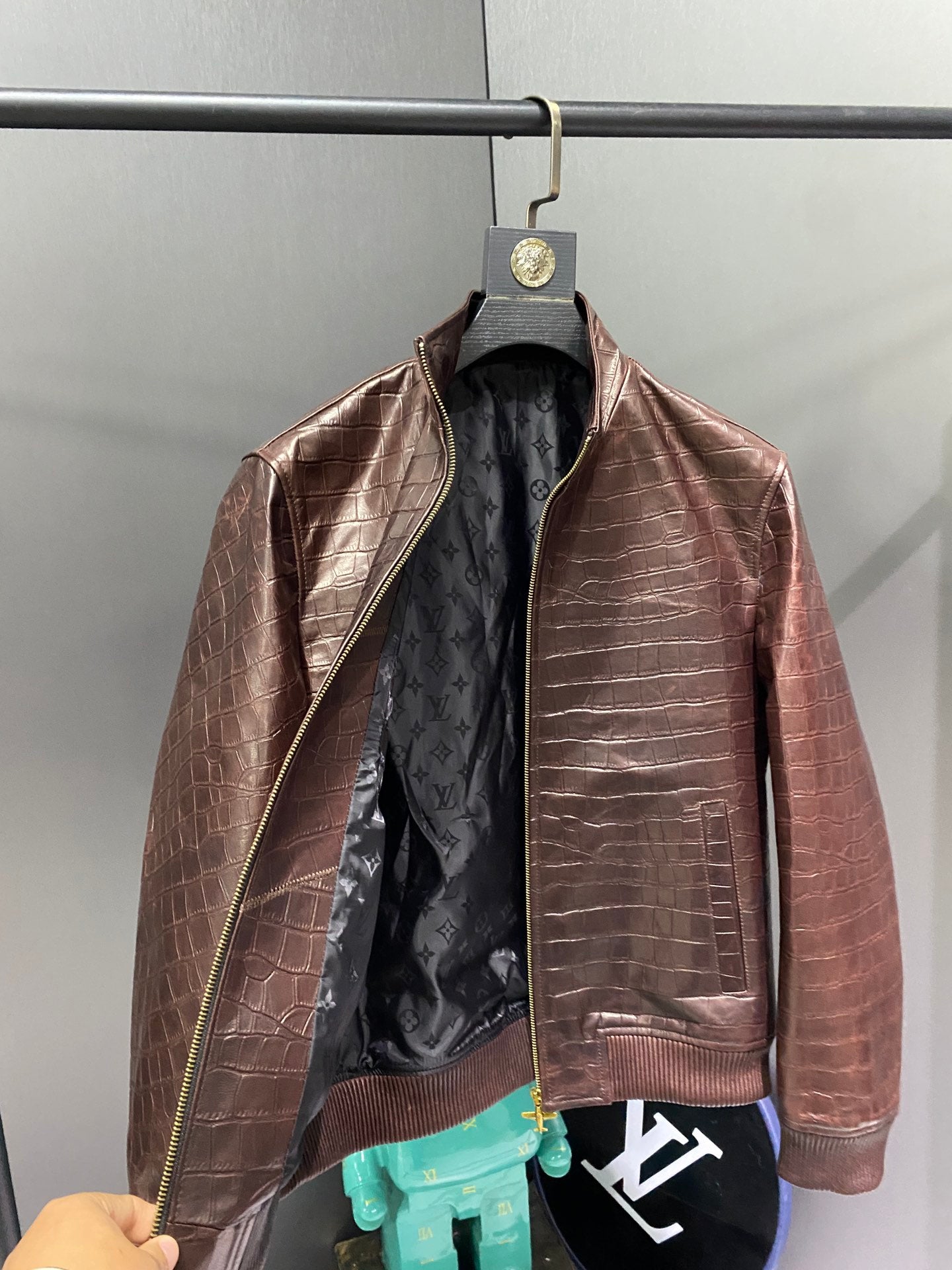 Louis Vuitton Deri Mont