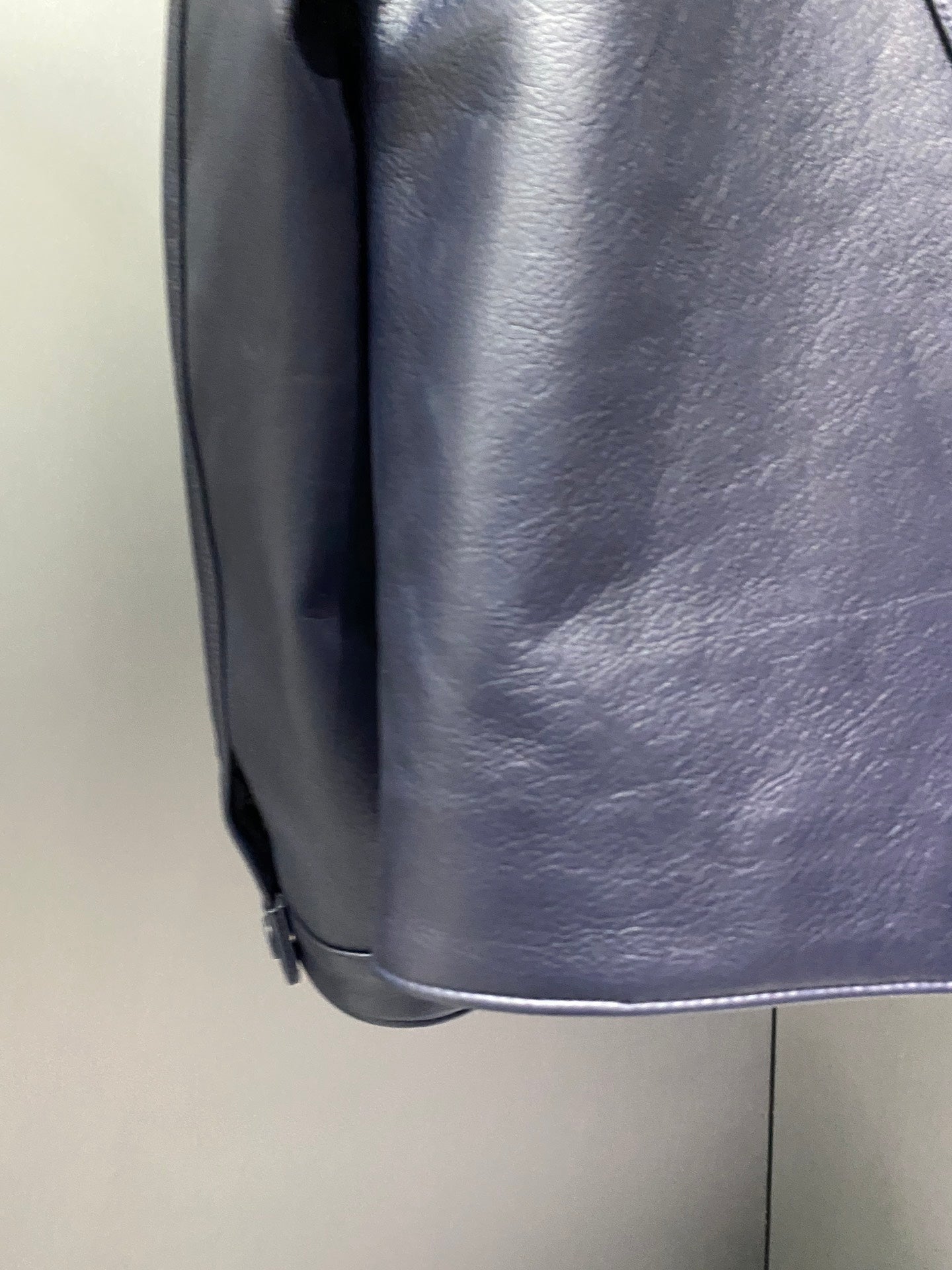 Louis Vuitton Deri Mont