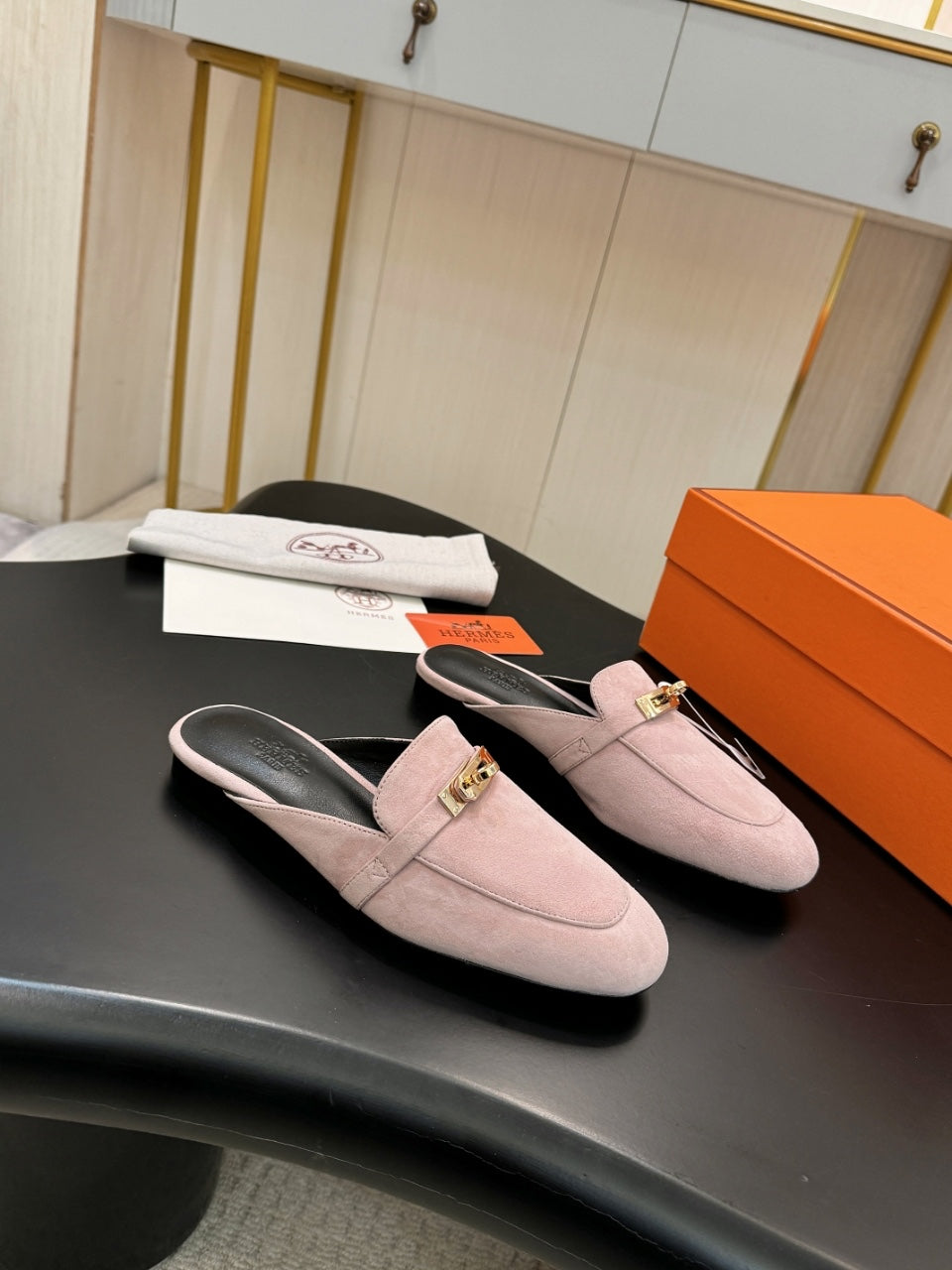 Hermes Slipper