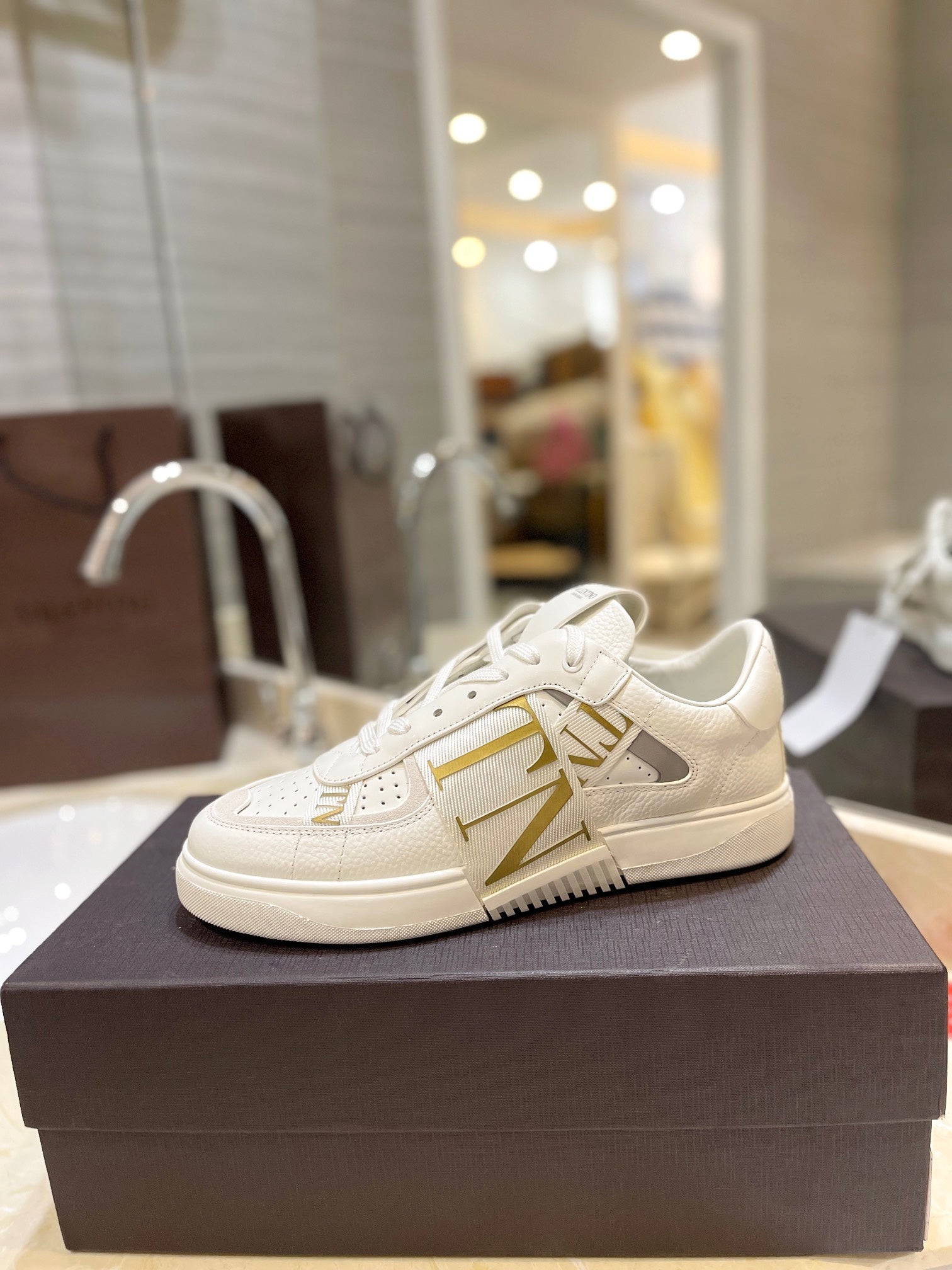 Valentino Sneaker