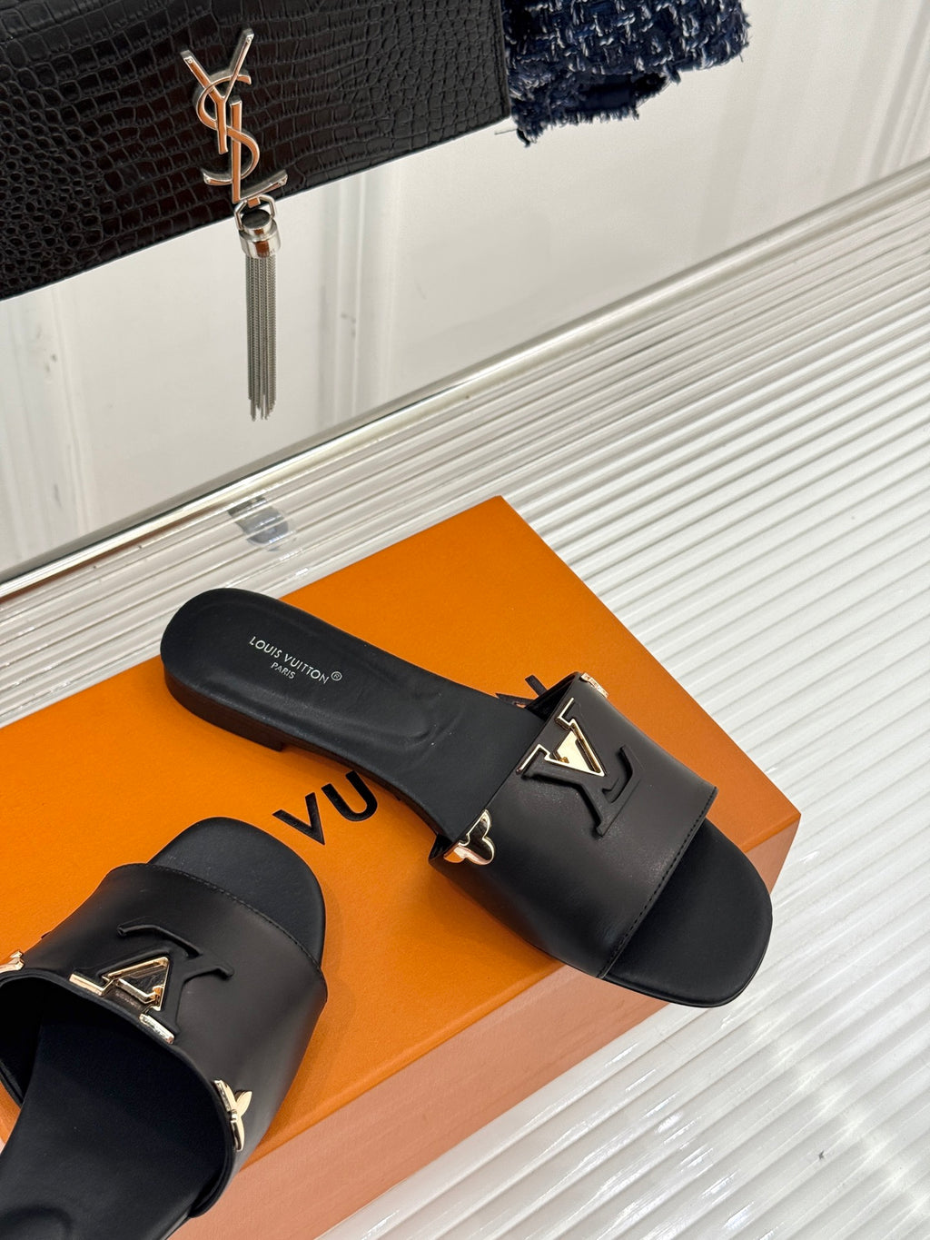 Louis Vuitton Slipper