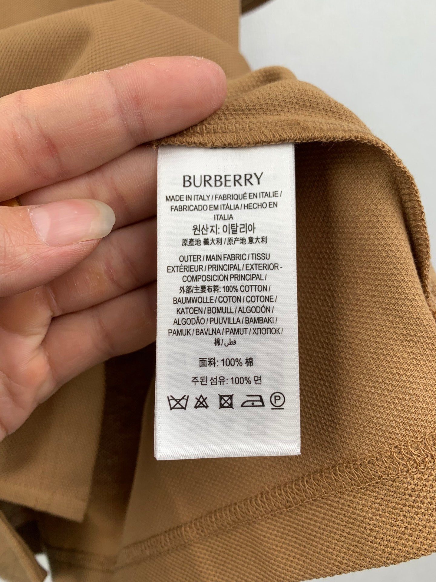 Burberry Tshirt