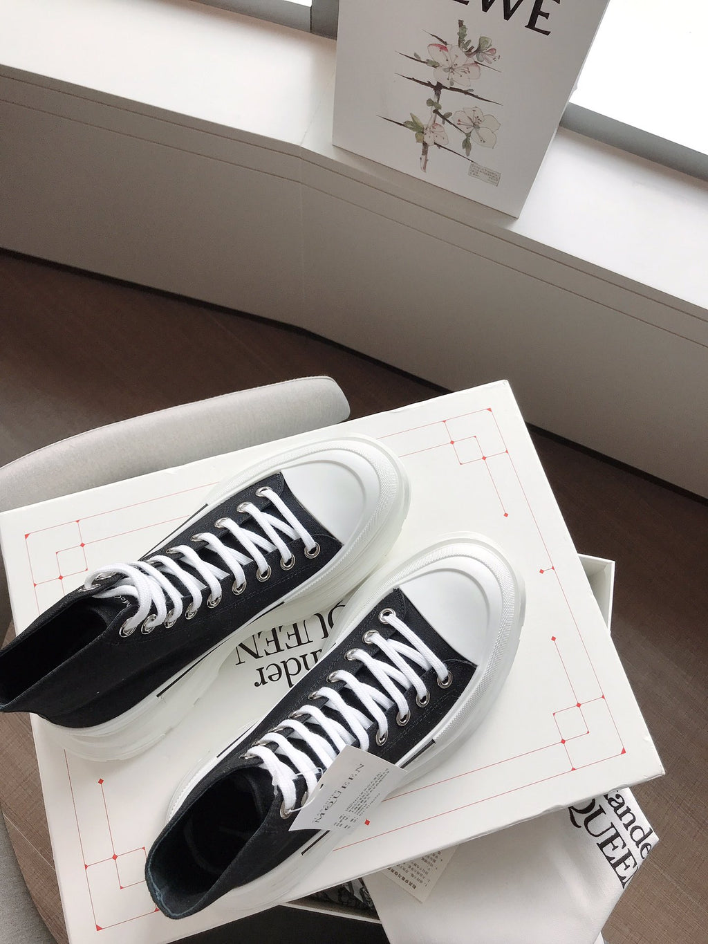 Alexander McQueen Bot