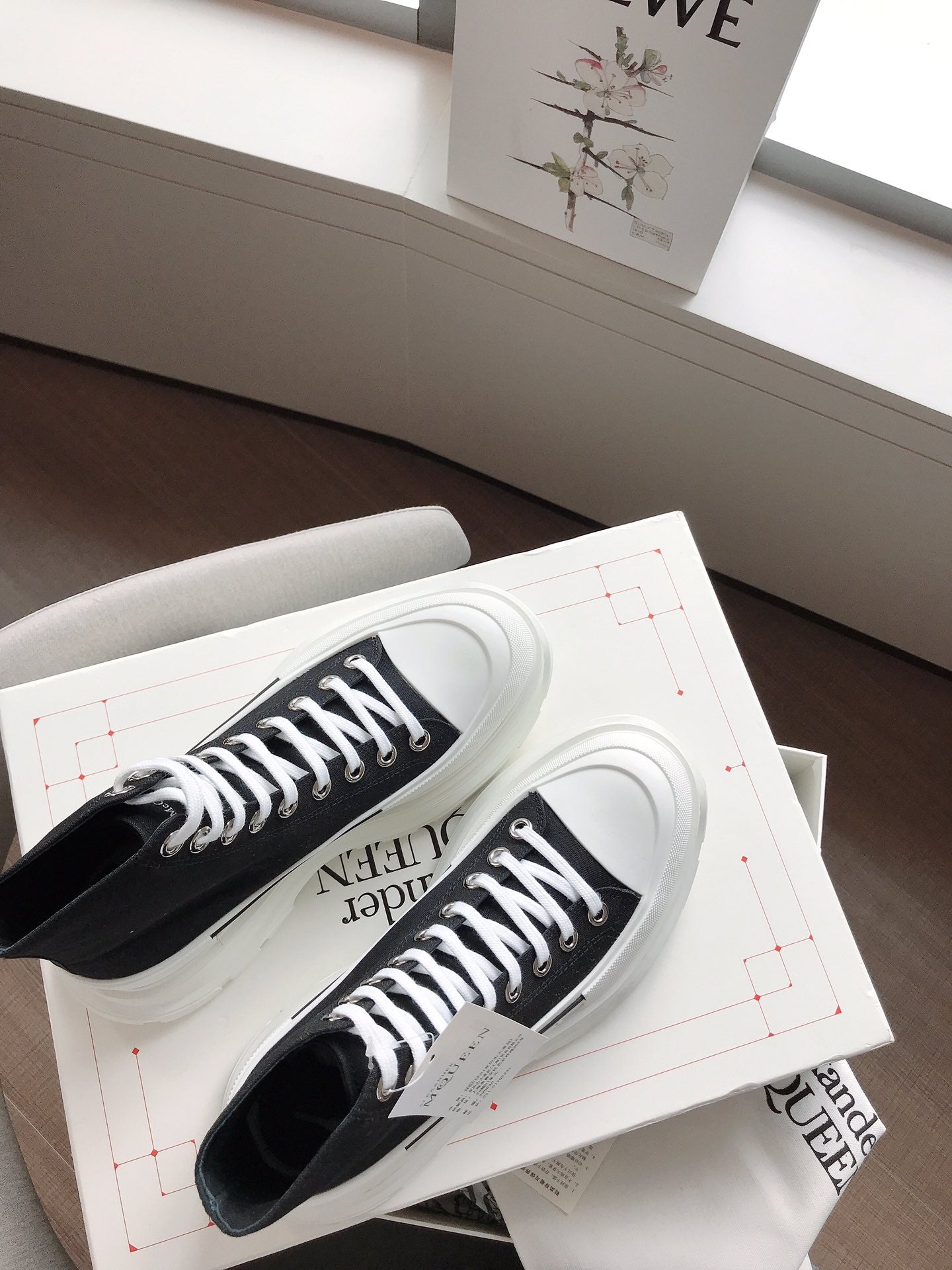 Alexander McQueen Bot