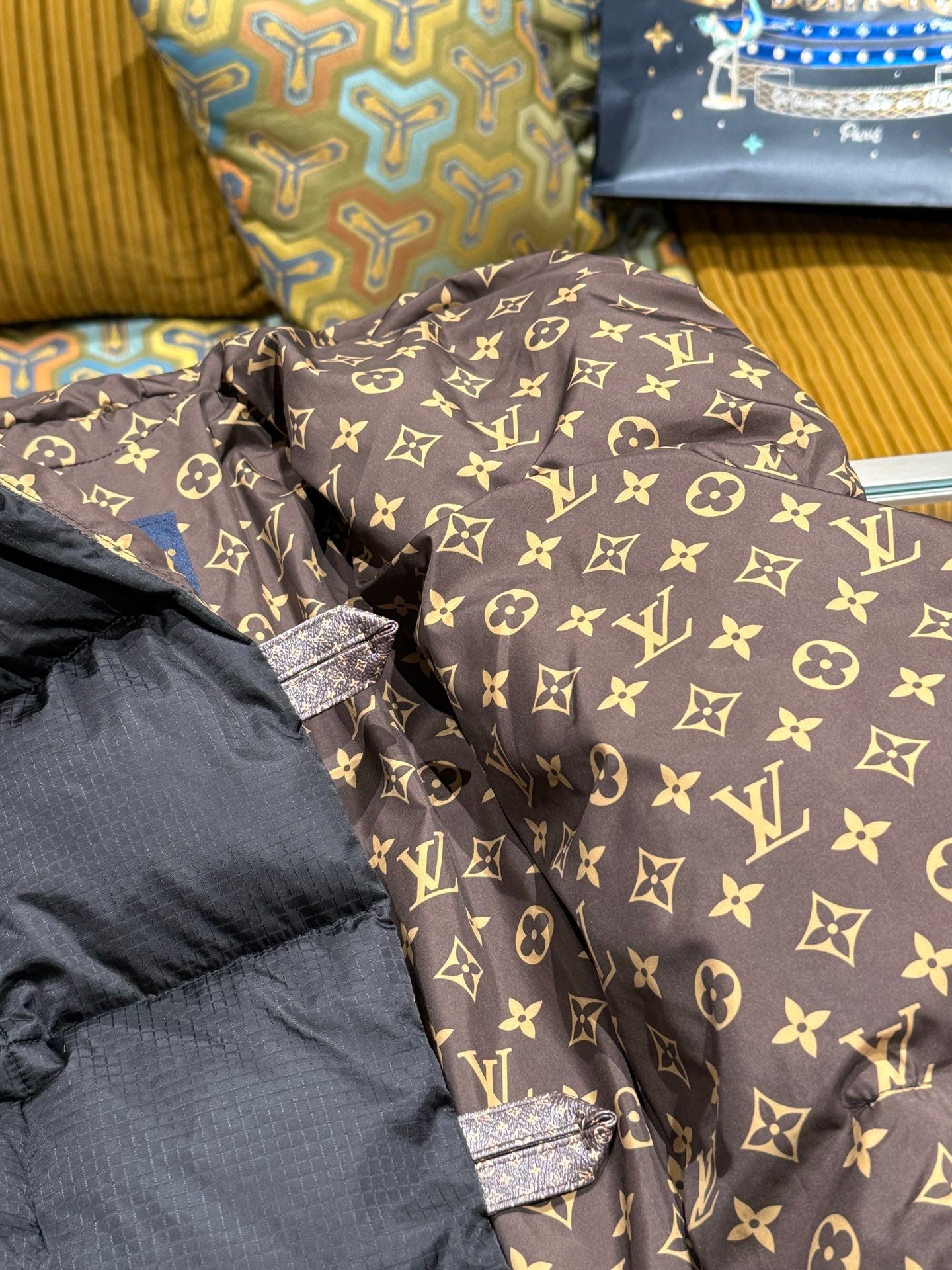Louis Vuitton Mont