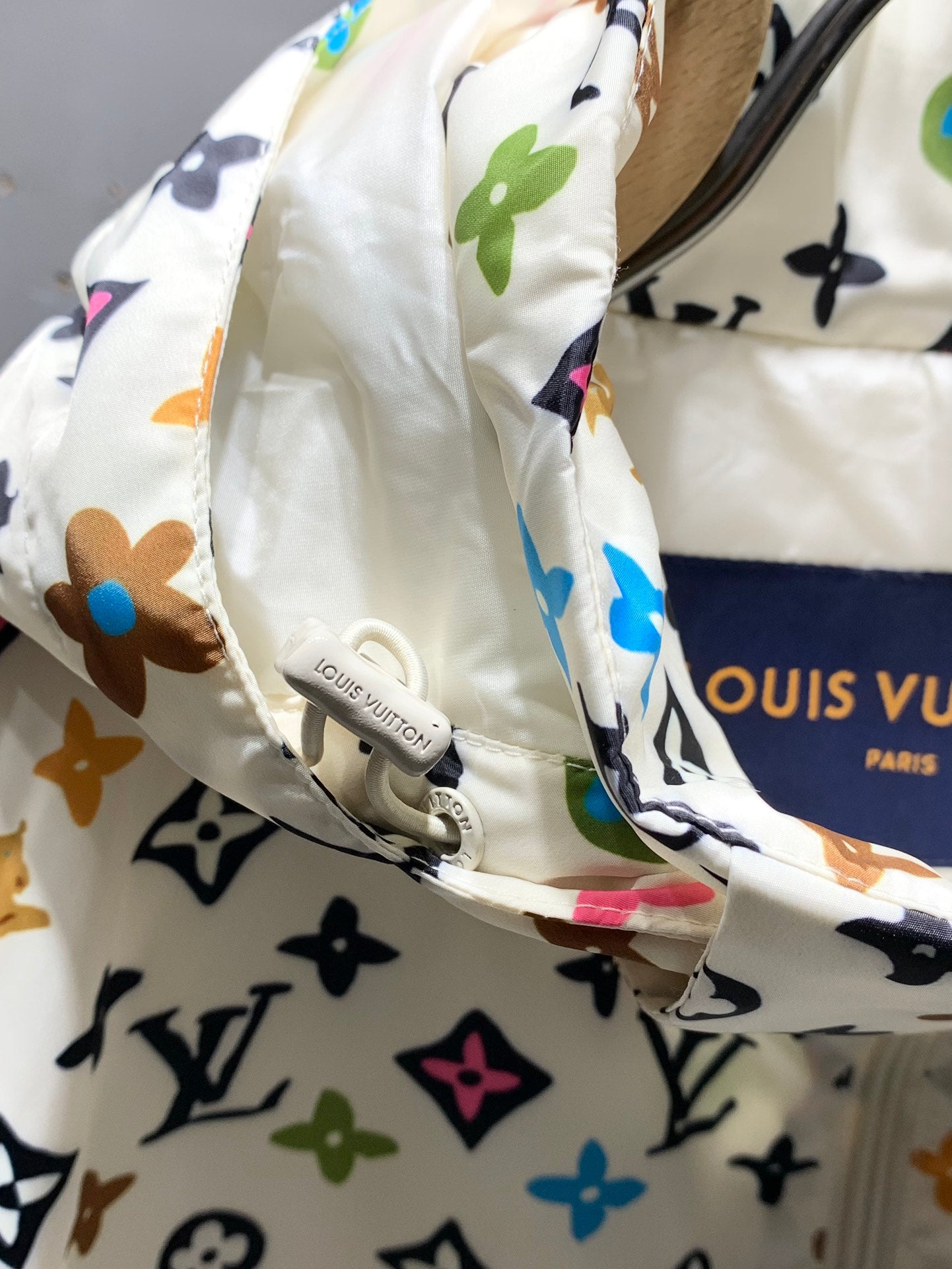 Louis Vuitton İnce Mont