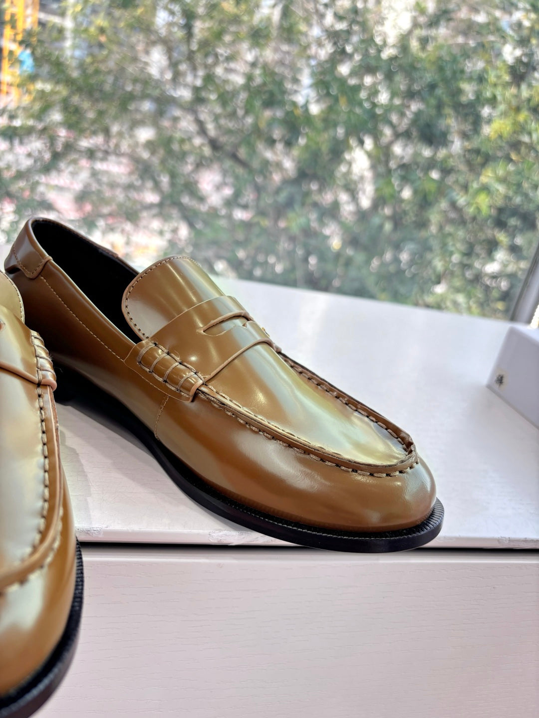 Yves Saint Laurent Loafer