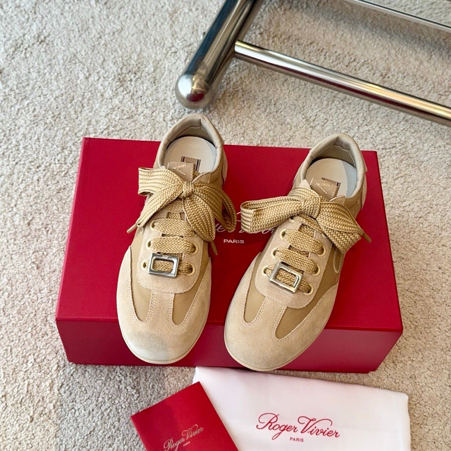 Roger Vivier Sneaker