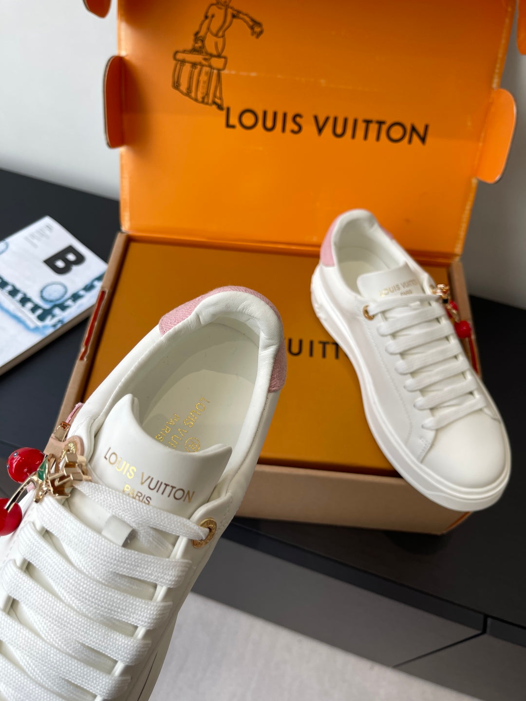 Louis Vuitton Sneaker