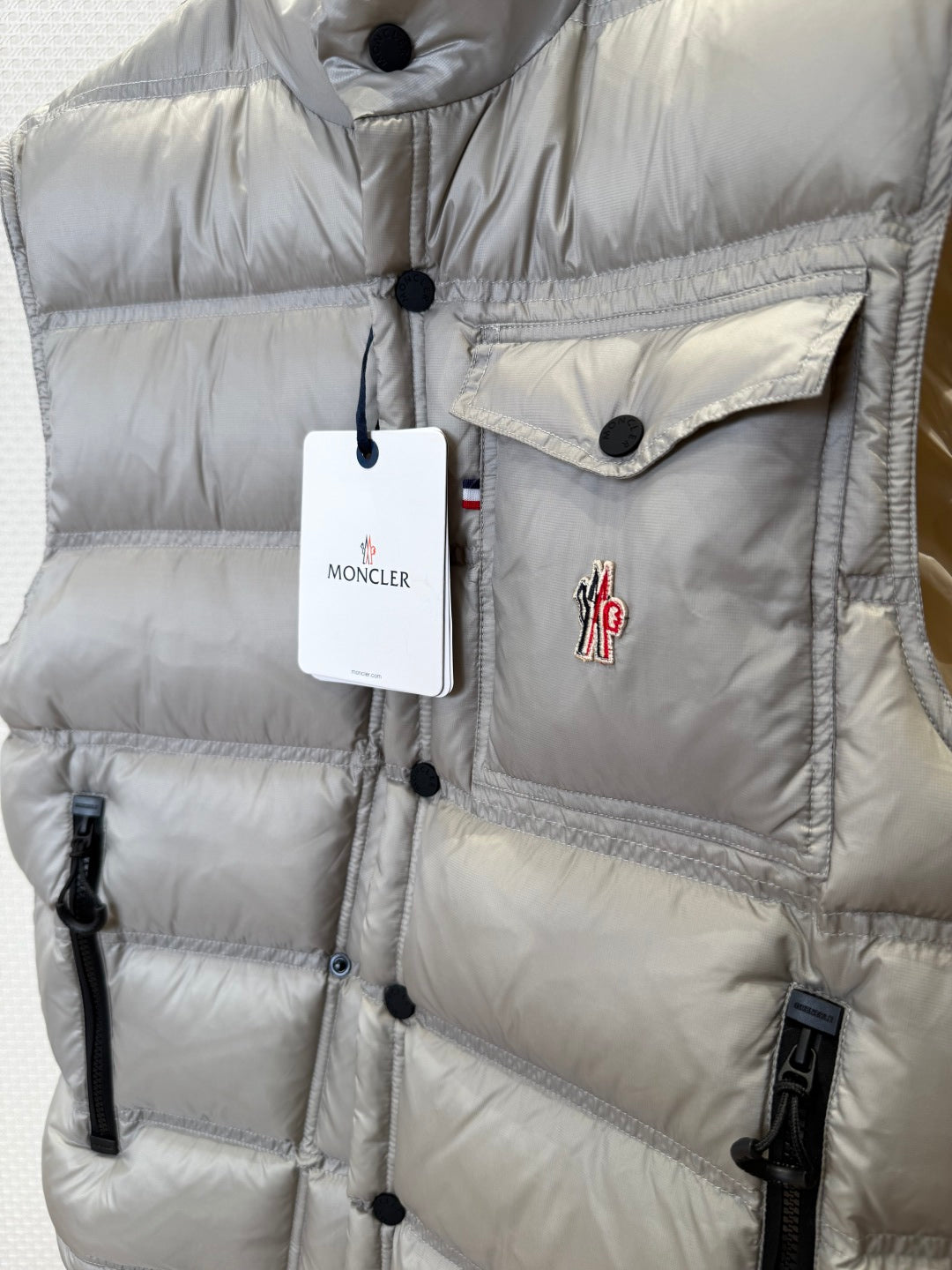 Moncler Yelek