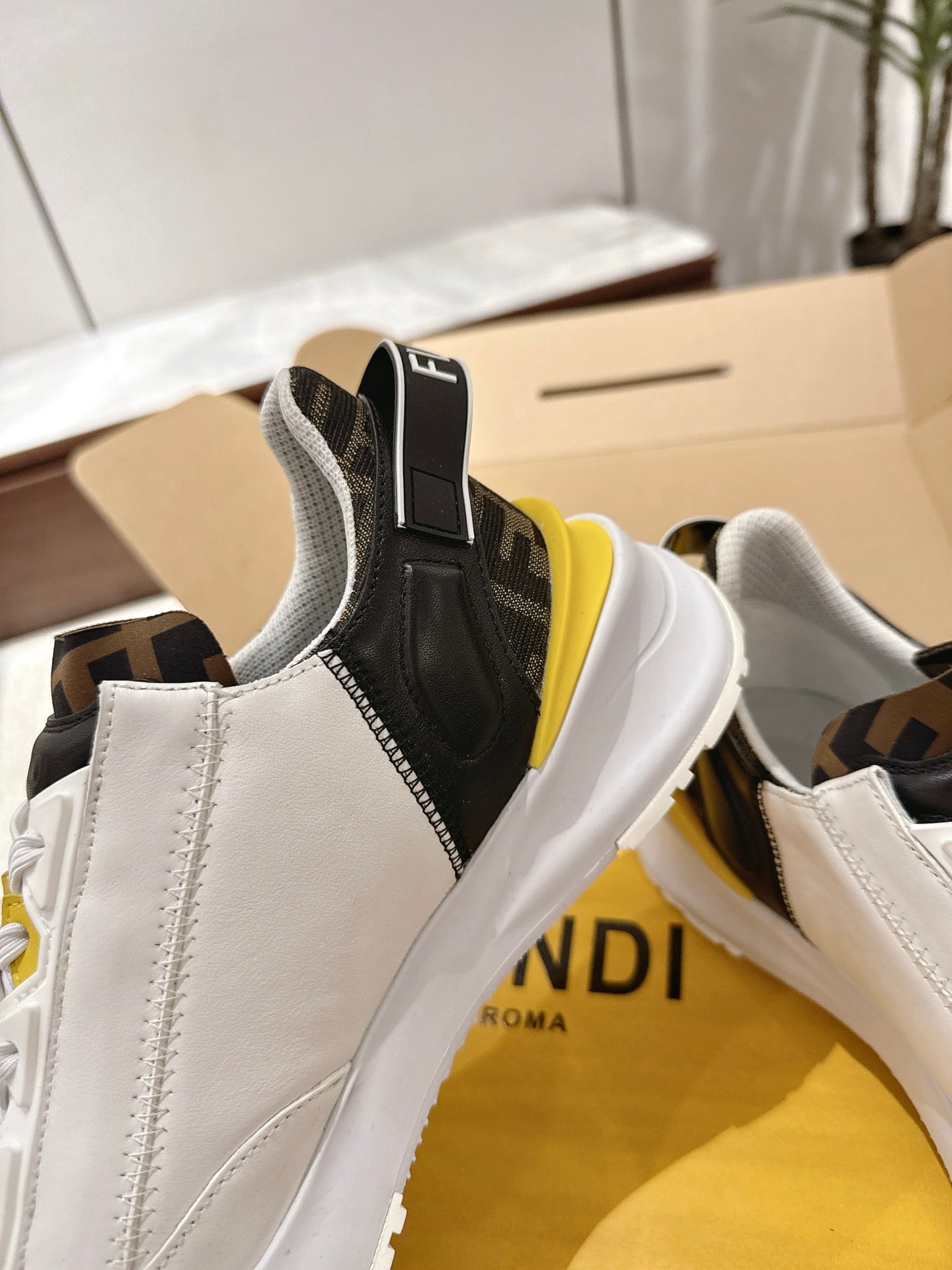Fendi Sneaker