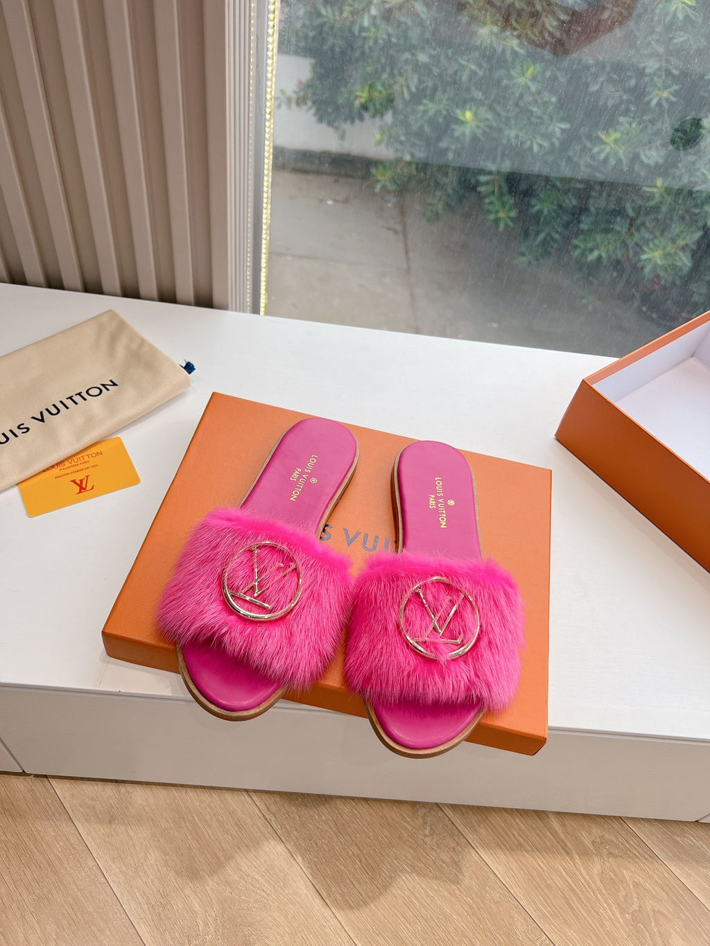 Louis Vuitton Slipper