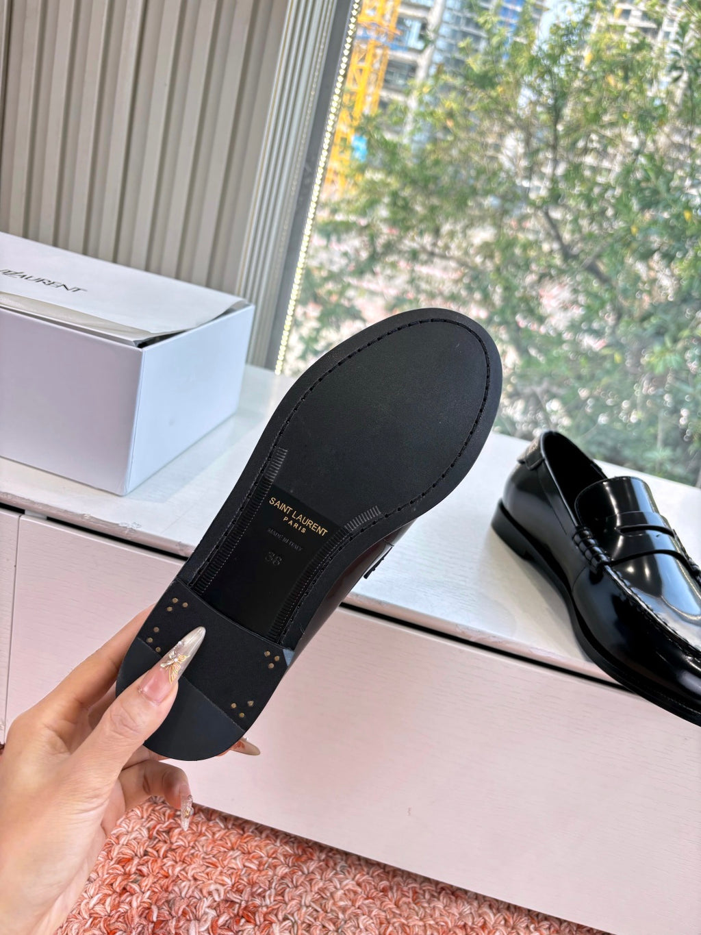 Yves Saint Laurent Loafer