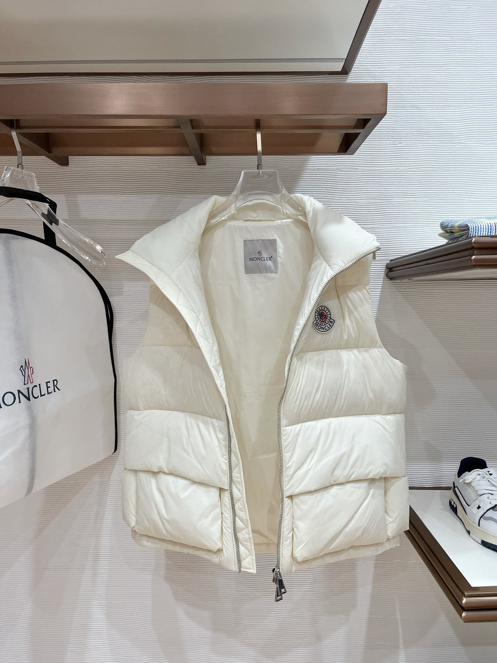 Moncler Yelek