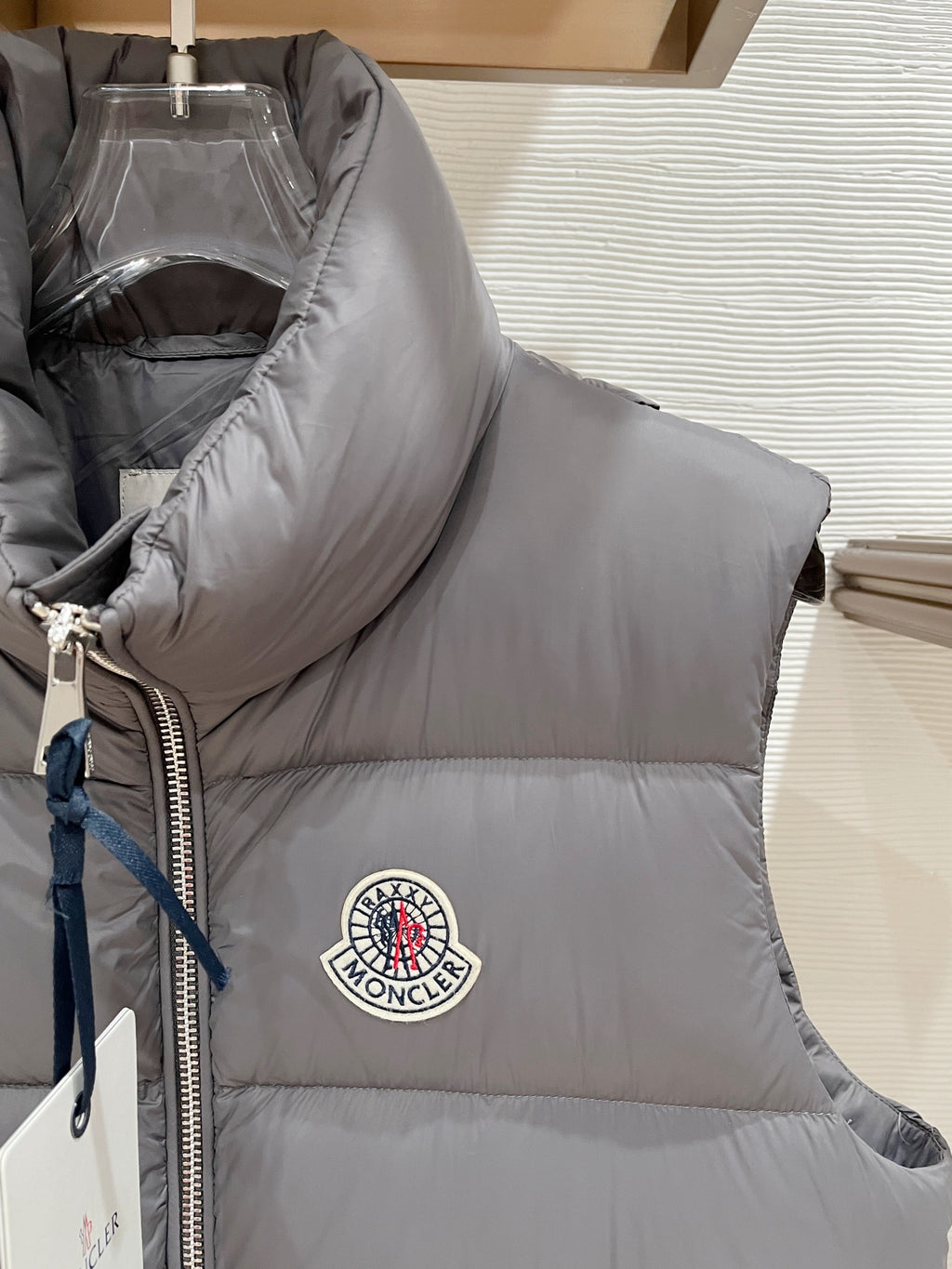 Moncler Yelek