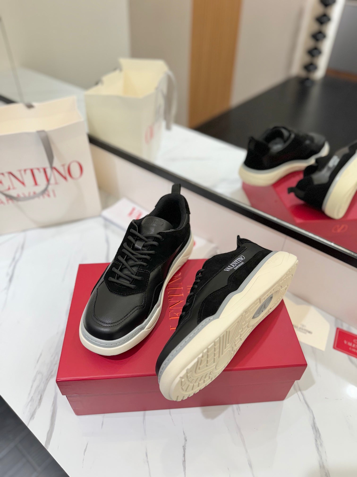 Valentino Sneaker