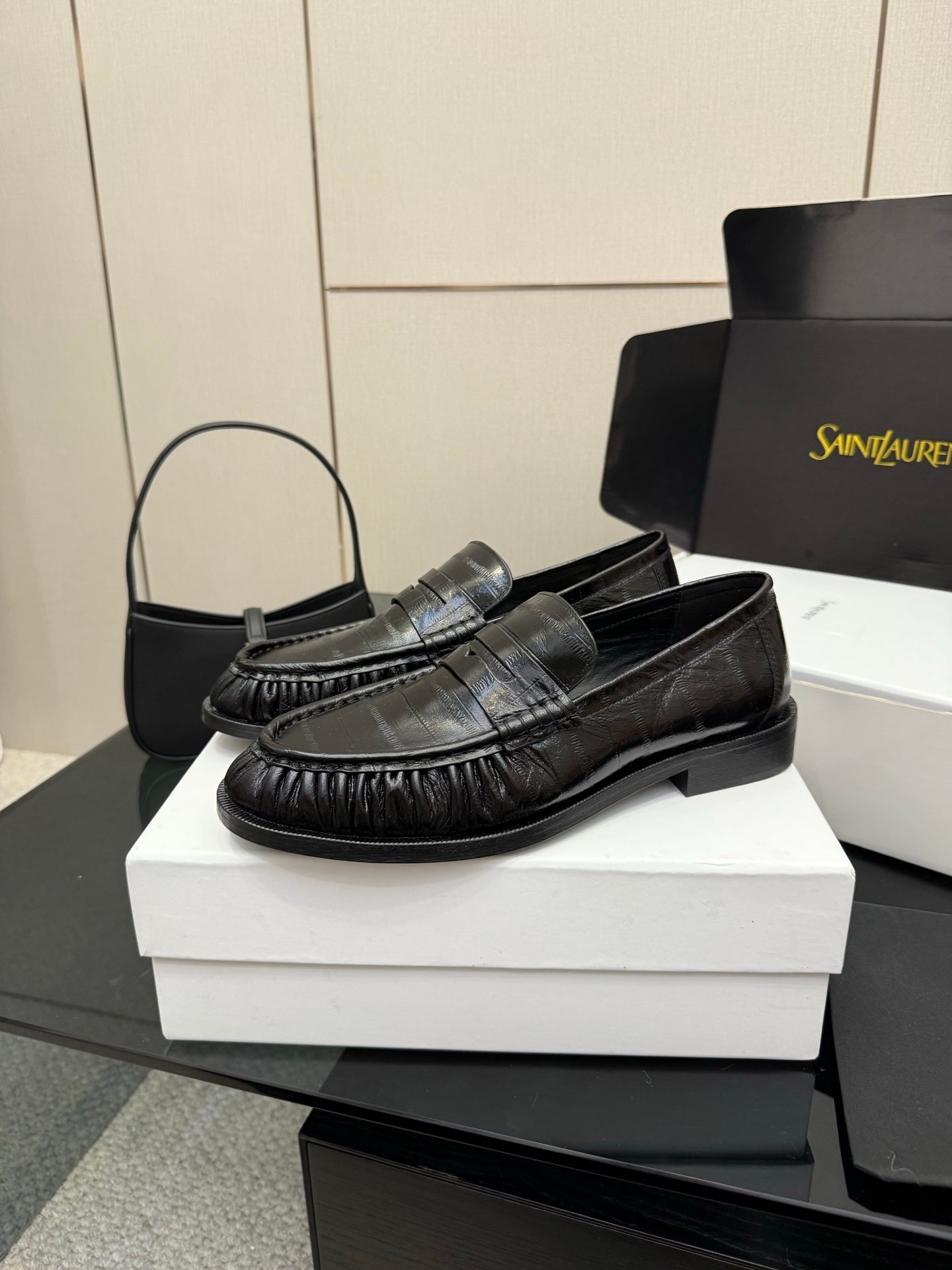 Yves Saint Laurent Loafer