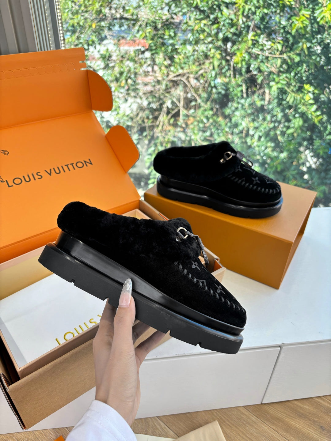 Louis Vuitton Slipper Hemen Teslim İndirimli