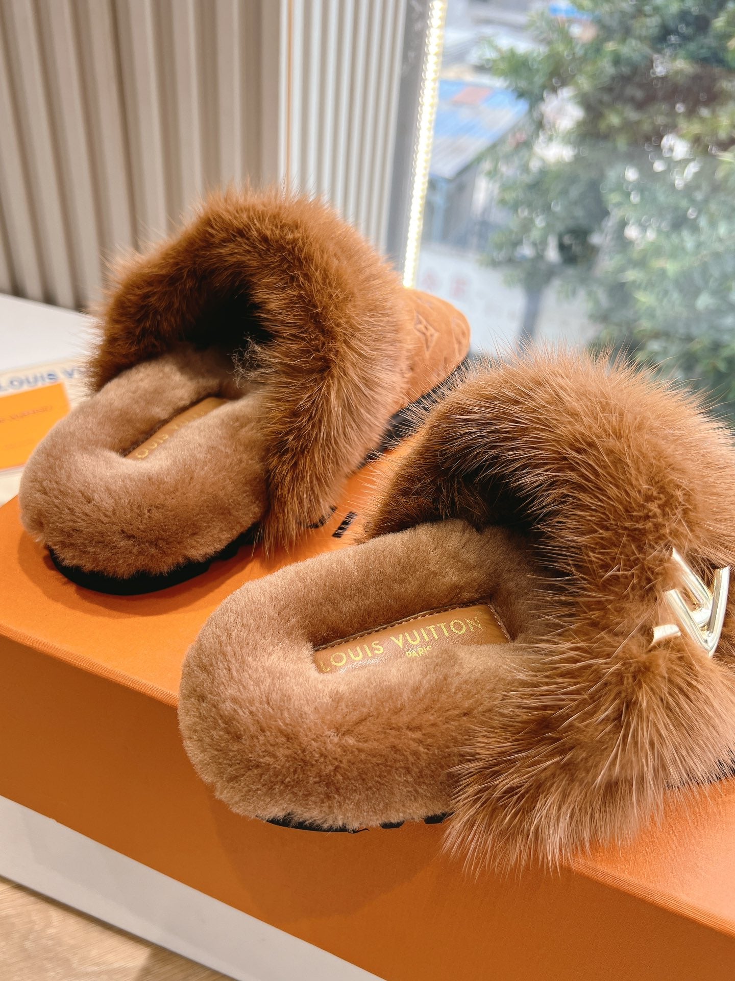 Louis Vuitton Slipper