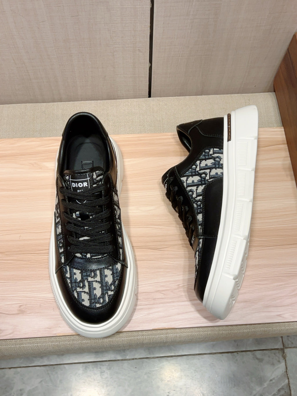 Dior Sneaker