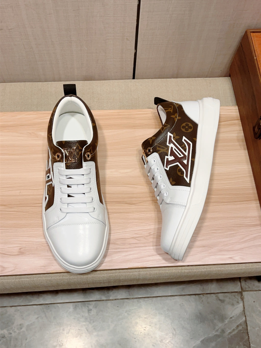 Louis Vuitton Sneaker