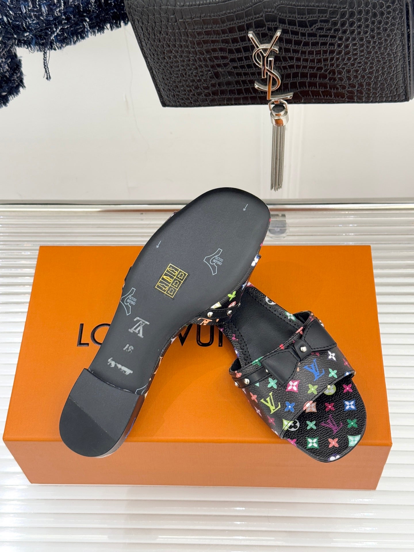 Louis Vuitton Slipper