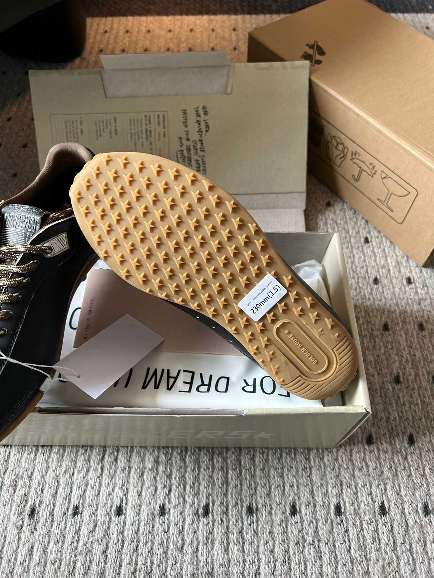 Golden Goose Sneaker