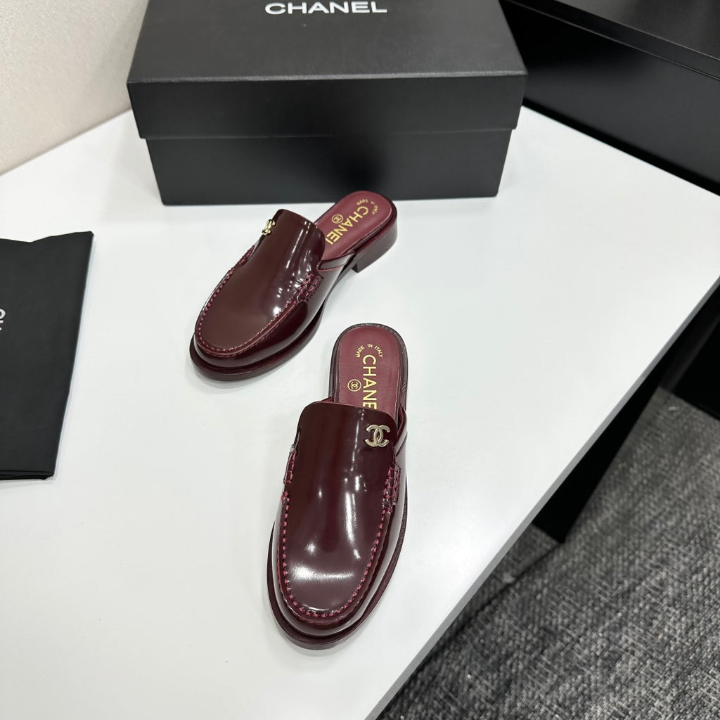 Chanel Slipper