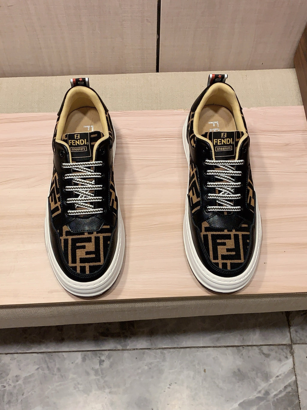 Fendi Sneaker
