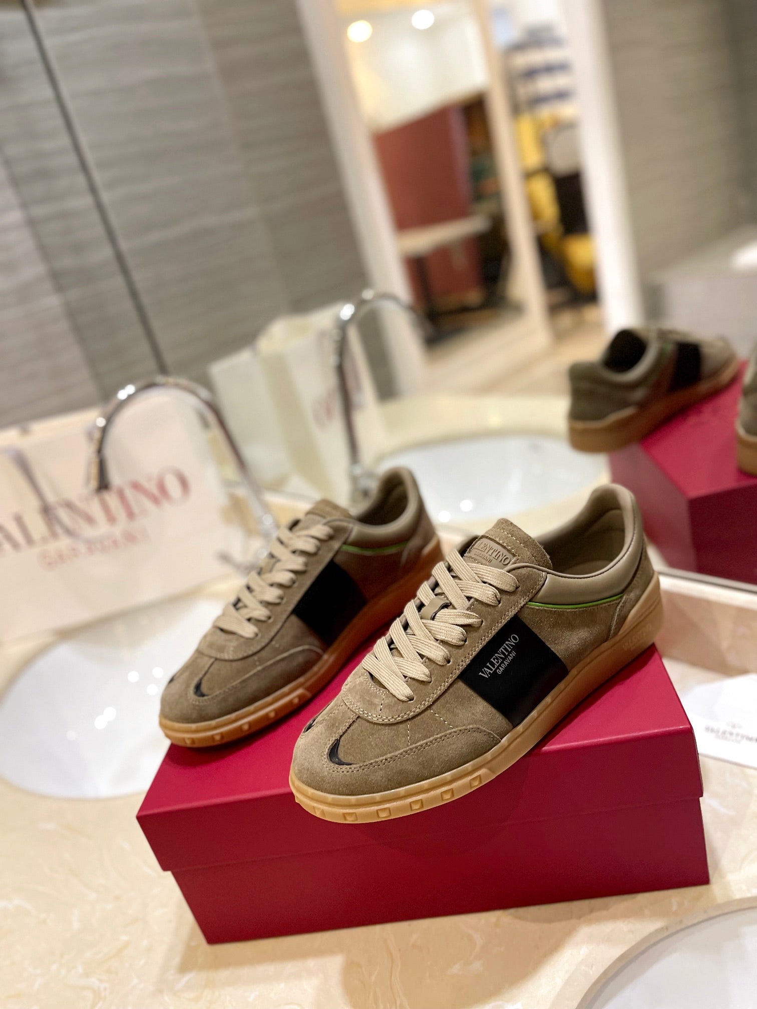 Valentino Sneaker