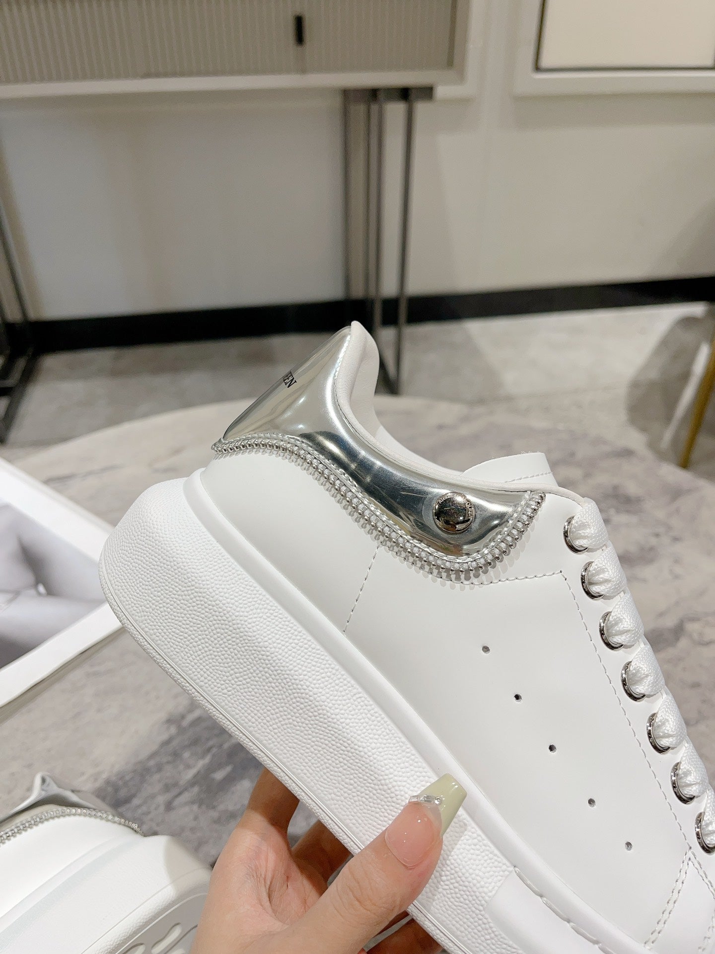 Alexander McQueen Sneaker